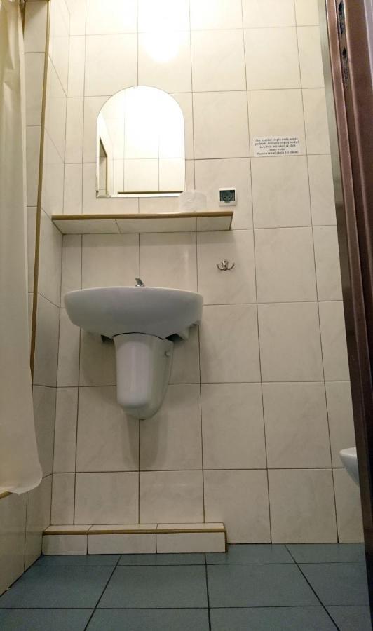 Dom Weselny Wenus Pokoje Hotelowe Przedborz Kültér fotó