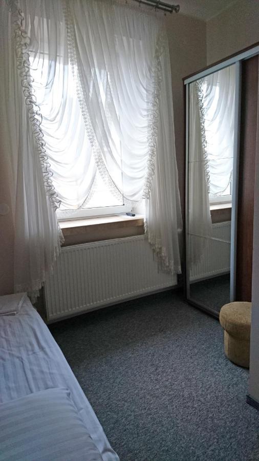 Dom Weselny Wenus Pokoje Hotelowe Przedborz Kültér fotó